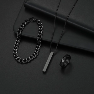 Ensemble de bijoux minimalistes noirs de 3 pièces avec chaîne cubaine, pendentif et bague