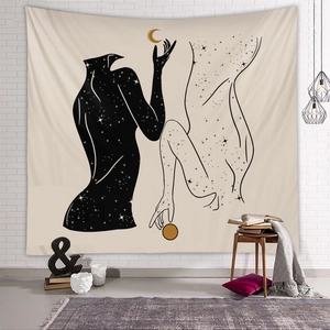 Tenture murale minimaliste soleil et lune sur un mur de briques blanches dans une chambre