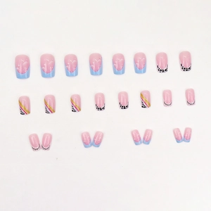Lot de 24 faux ongles carrés courts avec motifs vache colorés et nuages style french