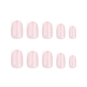 Faux ongles courts carrés nude avec pointes French blanches classiques et fini brillant