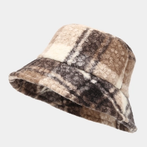 Cappello da pescatore invernale in pile a quadretti marroni e beige in tessuto spesso