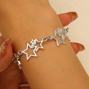 Bracelet rétro avec étoiles creuses en alliage argenté, bijou minimaliste pour femme