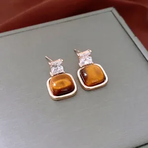 Boucles d'oreilles carrées œil de tigre plaquées or 18K avec zircone de style vintage