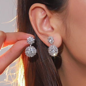 Luxury Copper Rhinestone Snowflake Cluster Stud Earrings For Women Shiny Geometric Inlaid Jewelry With Stainless Steel Post