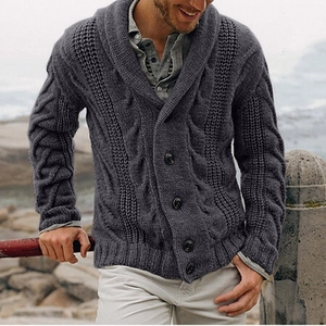 Dunkelgraue Strickjacke für Herren mit Schalkragen und Zopfmuster, einreihige Knopfleiste Design