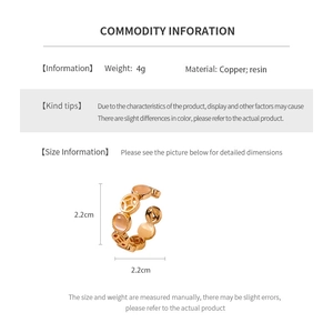 Detailed infographic showing the 2.2cm copper ring with gold plating and resin stone