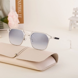 Fashionable transparent double-bridge pilot sunglasses with gradient lenses and leather case