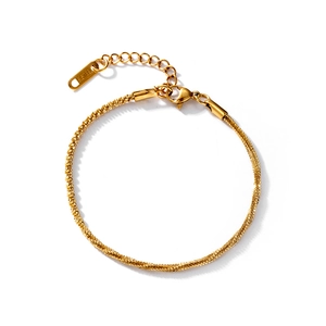 Eleganter 18K vergoldeter Titanstahl-Sternarmband mit gedrehtem Seilkettendesign