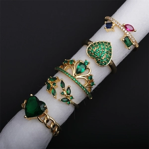 Adjustable copper rings with green zircon heart and crown designs on gold plated bands