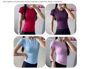 Collage aus eng anliegenden Yoga-T-Shirts in verschiedenen Farben aus schnelltrocknendem Stoff