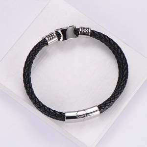 Men's double-layered braided leather bracelet with stainless steel skull magnetic clasp