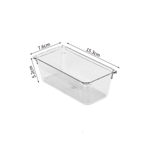 Macro detail of PET clear storage box with dimensions 15.3x7.6x5.2cm and anti-slip base
