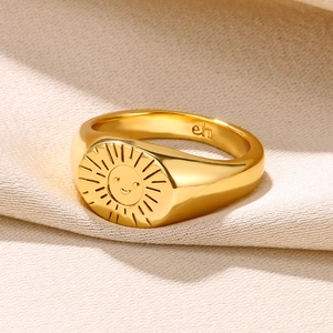 18K gold-plated signet ring featuring a retro sun smiley face engraving and sleek finish