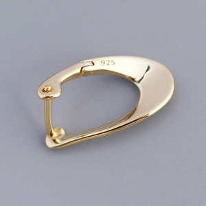 Elegant gold S925 sterling silver U-shaped hoop earring with polished metallic finish