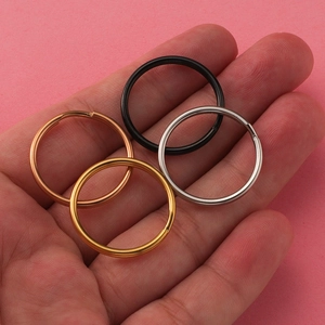 Flat stainless steel keyrings in gold, rose gold, silver, and black finishes