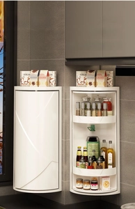 Rangement d'angle rotatif à trois niveaux pour organiser les épices dans la cuisine