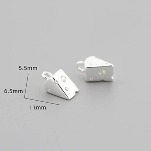 Cheese cake pendants in 11x6.5x5.5mm size made of gold-plated copper for jewelry making