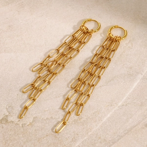 Boucles d'oreilles élégantes en acier inoxydable plaqué or 18k avec de longues franges