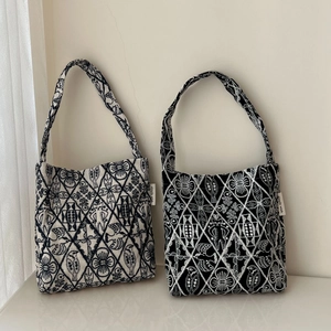 Vintage Embroidered Canvas Underarm Bag Ethnic Geometric Bird Pattern Small Shoulder Tote With Magnetic Buckle