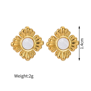 Retro 18K gold plated flower shell stud earrings in stainless steel for women