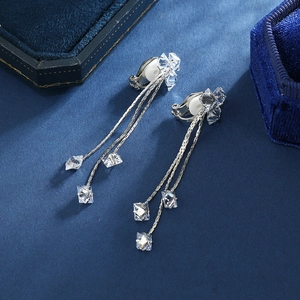 Silver star-shaped crystal tassel ear cuffs for women without ear piercings