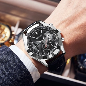 Fashionable men's large dial chronograph watch with black leather strap and calendar