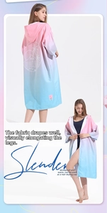 Pink and blue gradient hooded quick-dry beach poncho with palm tree print and zipper
