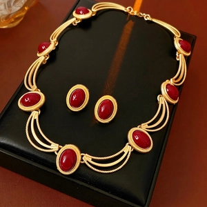 Vintage Oval Gemstone Necklace And Earrings With Silver Earring Post Alloy Metal Retro French Style For Women
