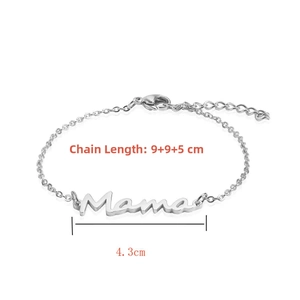 Détail du collier Mama argenté avec chaîne de 9+9+5cm et pendentif de 4,3cm de large