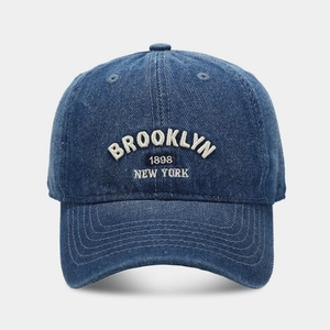 Casquette de baseball en jean bleu vintage avec broderie Brooklyn 1898 et visière courbée