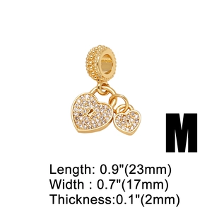 Macro di ciondolo a cuore placcato oro 18k con zirconi trasparenti, misura 23x17mm