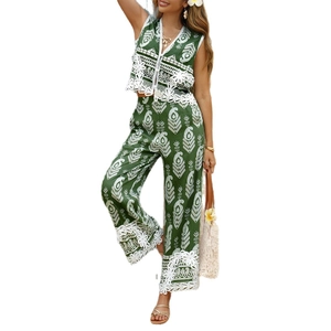 Women's 2-piece bohemian set with V-neck sleeveless top and wide-leg printed pants
