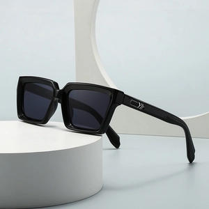 Retro Square Frame Sunglasses For Men Women UV400 Protection Rectangular Sun Glasses Plastic Metal Fashion Eyewear