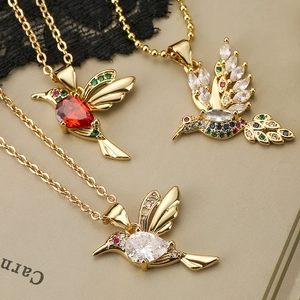 Hummingbird Pendant Necklace Copper Gold Plated Cubic Zirconia Shiny Animal Jewelry Elegant Fashion For Women Link Chain