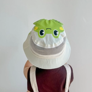 Cute frog-shaped baby sun hat with breathable mesh and green wide brim for summer
