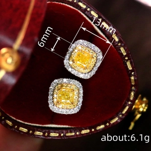 Square yellow zircon halo stud earrings in red velvet box with 13mm size dimensions