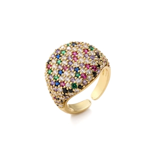 Anello regolabile placcato oro 18k con zirconi colorati e design geometrico a cupola