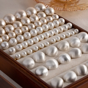 French vintage matte and polished ball stud earrings in 925 silver presented in a wooden box