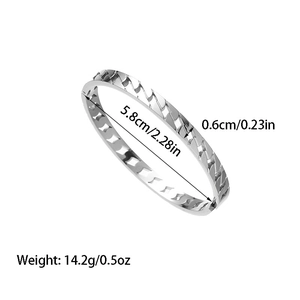 Silver stainless steel bangle with chain texture and dimensions 5.8cm inner diameter