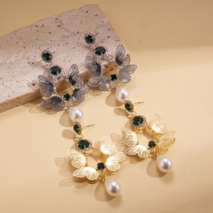Vintage double butterfly earrings with pearls and green stones in gold and silver finish