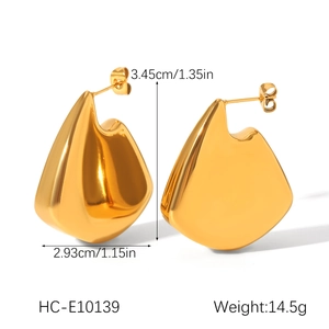 Detailed size specifications of 18K gold plated teardrop earrings for women