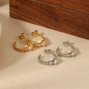 Boucles D'oreilles Coeur En Zirconium Acier Inoxydable Plaqué Or 18K Demi-Cercle En Forme De C Bijoux Mode Femme