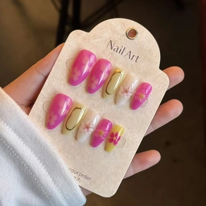 Press On Nails Artificial False Fingernails Embossed Flower Gold Foil Almond Shape Manicure Tips For Women Girls