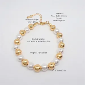 18K gold plated copper bracelet with alternating white pearls and round gold beads