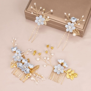Set pettine capelli sposa dorato con fiori in tessuto azzurro e perle eleganti