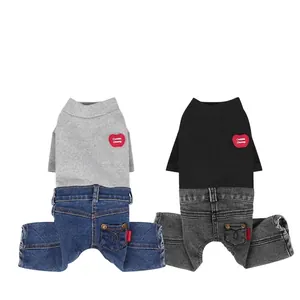 Honden denim jumpsuit voor kleine huisdieren met Cuddle Champ hartborduurwerk en casual stijl