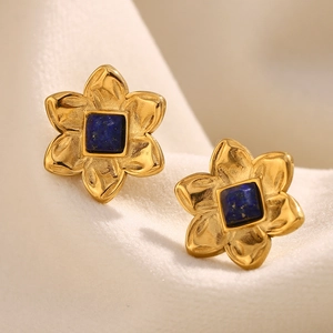 Vintage 18K gold plated flower stud earrings with square blue lapis lazuli stone