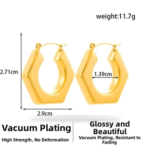 Macro detail of gold geometric earrings showing 2.71cm height and mirror finish texture