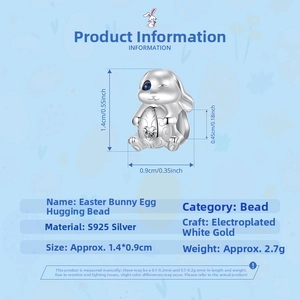 Détail macro de la perle lapin de Pâques en argent S925 avec zircon en forme de cœur