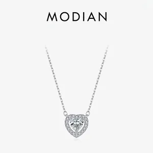 Heart Moissanite Necklace 925 Sterling Silver Hollow Pendant Exquisite Shining Clavicle Chain Elegant Jewelry For Women